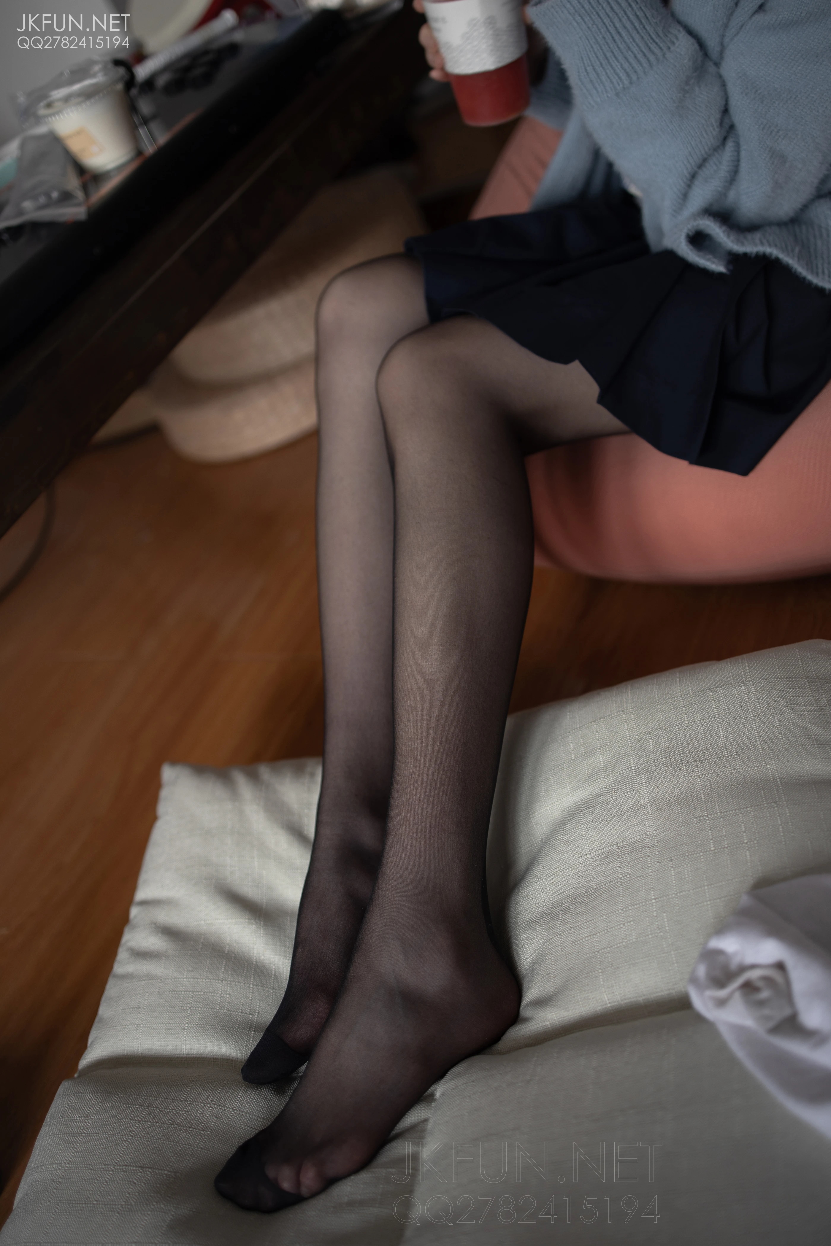 森萝财团 [JKFUN-002] Aika 可爱学妹丝足 [230P 1V]插图8